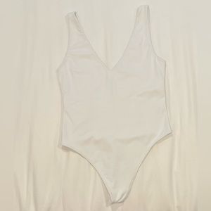 Aritzia Babaton Bodysuit